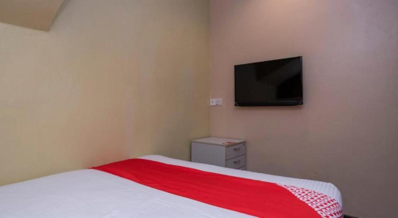 D'Pinetrees Hotel Johor Bahru Bagian luar foto